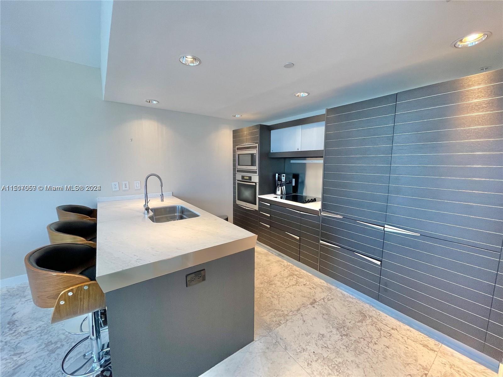 200 Biscayne Boulevard Way 1107, Miami, Florida 33131, 2 Bedrooms Bedrooms, ,2 BathroomsBathrooms,Residentiallease,For Rent,200 Biscayne Boulevard Way 1107,A11517059