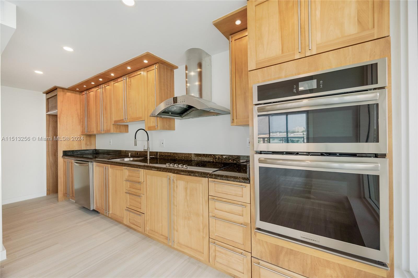 2100 OCEAN LN, Fort Lauderdale, FL, 33316 United States, 1 Bedroom Bedrooms, ,1 BathroomBathrooms,Residential,For Sale,OCEAN LN,A11513256