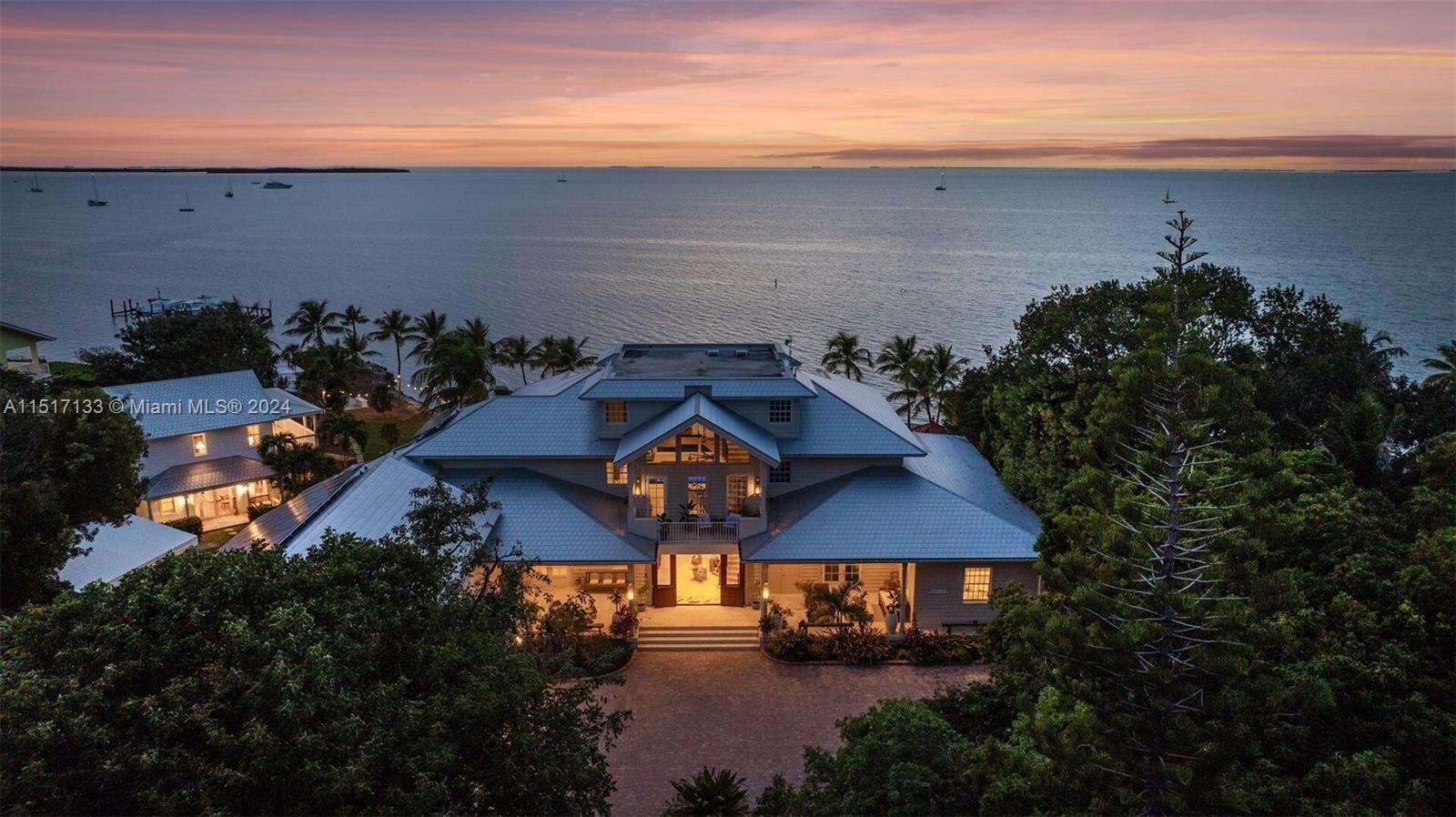 Islamorada, FL, 33036 United States, 7 Bedrooms Bedrooms, ,9 BathroomsBathrooms,Residential,For Sale,A11517133