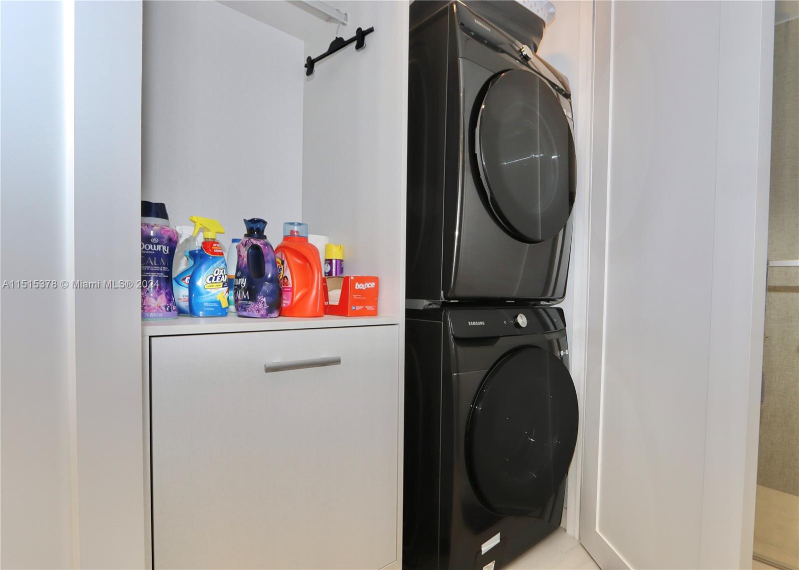 4000 Island Blvd, Aventura, FL, 33160 United States, 2 Bedrooms Bedrooms, ,2 BathroomsBathrooms,Residential,For Sale,Island Blvd,A11515378
