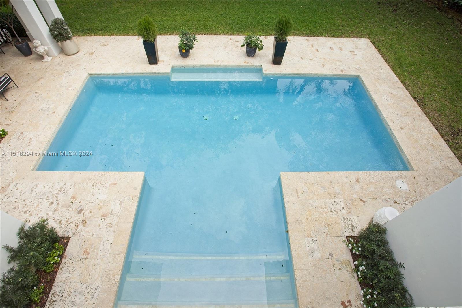 7421 53rd Ct, Miami, FL, 33143 United States, 6 Bedrooms Bedrooms, ,6 BathroomsBathrooms,Residential,For Sale,53rd Ct,A11516294