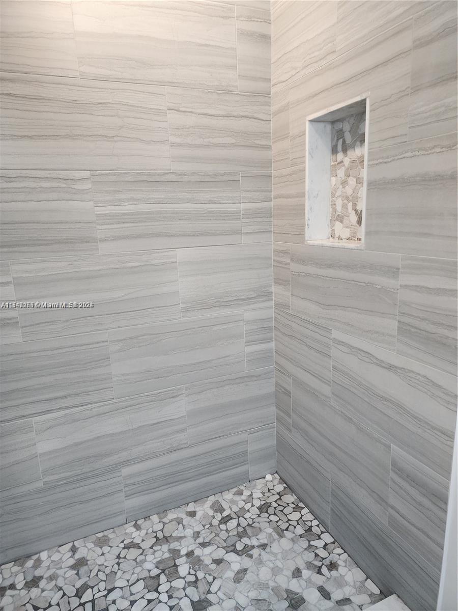 319 Foster Rd, Hallandale Beach, Florida 33009, 2 Bedrooms Bedrooms, ,2 BathroomsBathrooms,Residential,For Sale,319 Foster Rd,A11517265