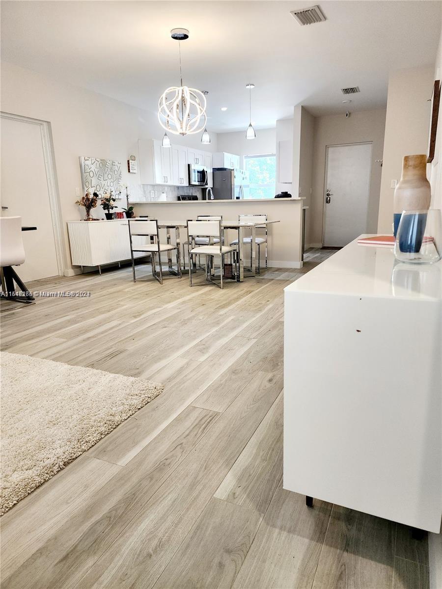 319 Foster Rd, Hallandale Beach, Florida 33009, 2 Bedrooms Bedrooms, ,2 BathroomsBathrooms,Residential,For Sale,319 Foster Rd,A11517265