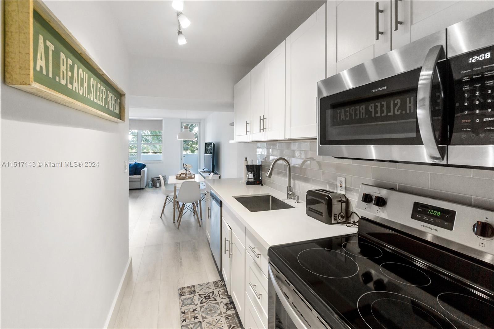 100 Lincoln Rd 312, Miami Beach, Florida 33139, ,1 BathroomBathrooms,Residentiallease,For Rent,100 Lincoln Rd 312,A11517143