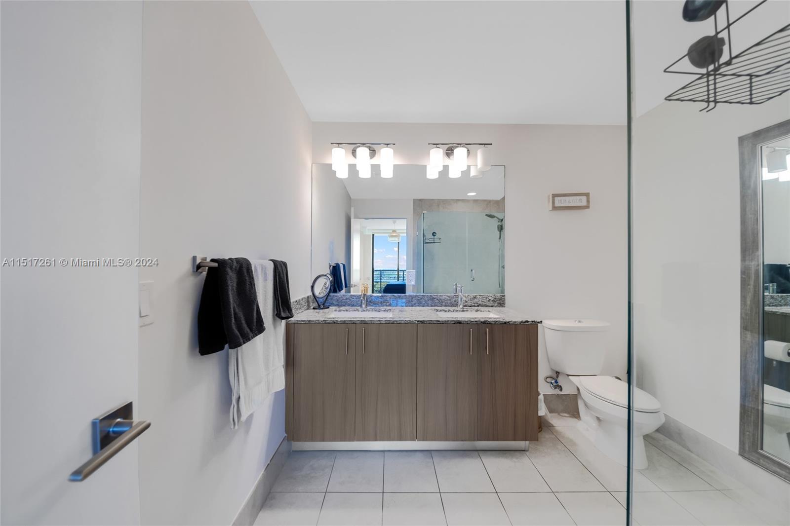 5350 84th Ave, Doral, FL, 33166 United States, 1 Bedroom Bedrooms, ,1 BathroomBathrooms,Residential,For Sale,84th Ave,A11517261