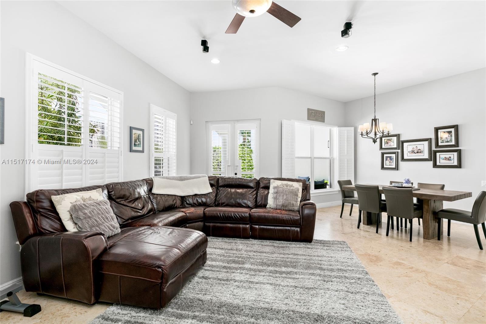 1130 Hatteras Ln, Hollywood, FL, 33019 United States, 6 Bedrooms Bedrooms, ,5 BathroomsBathrooms,Residential,For Sale,Hatteras Ln,A11517174