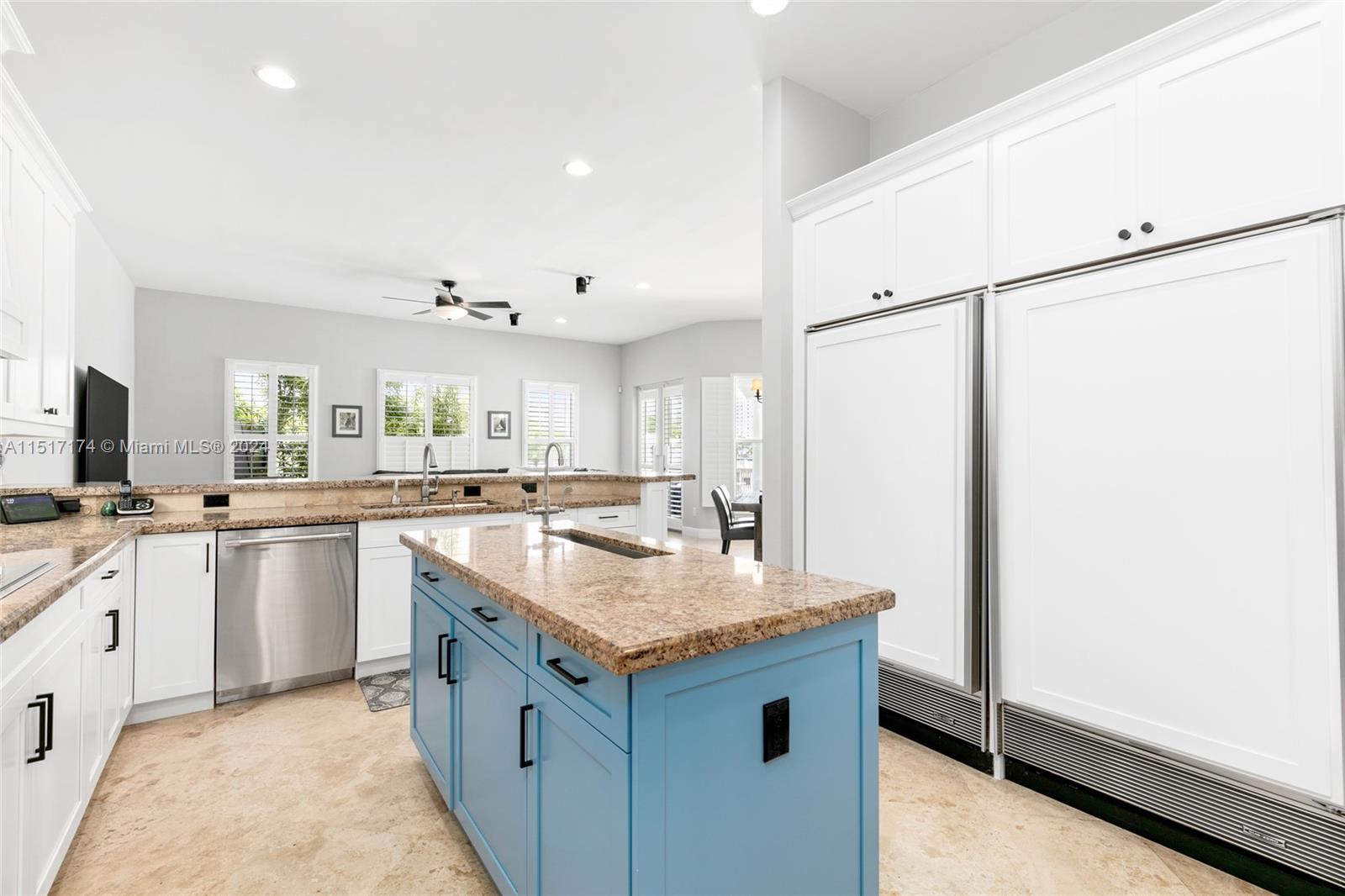 1130 Hatteras Ln, Hollywood, FL, 33019 United States, 6 Bedrooms Bedrooms, ,5 BathroomsBathrooms,Residential,For Sale,Hatteras Ln,A11517174