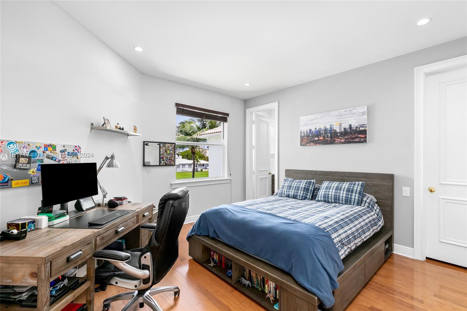 1130 Hatteras Ln, Hollywood, FL, 33019 United States, 6 Bedrooms Bedrooms, ,5 BathroomsBathrooms,Residential,For Sale,Hatteras Ln,A11517174