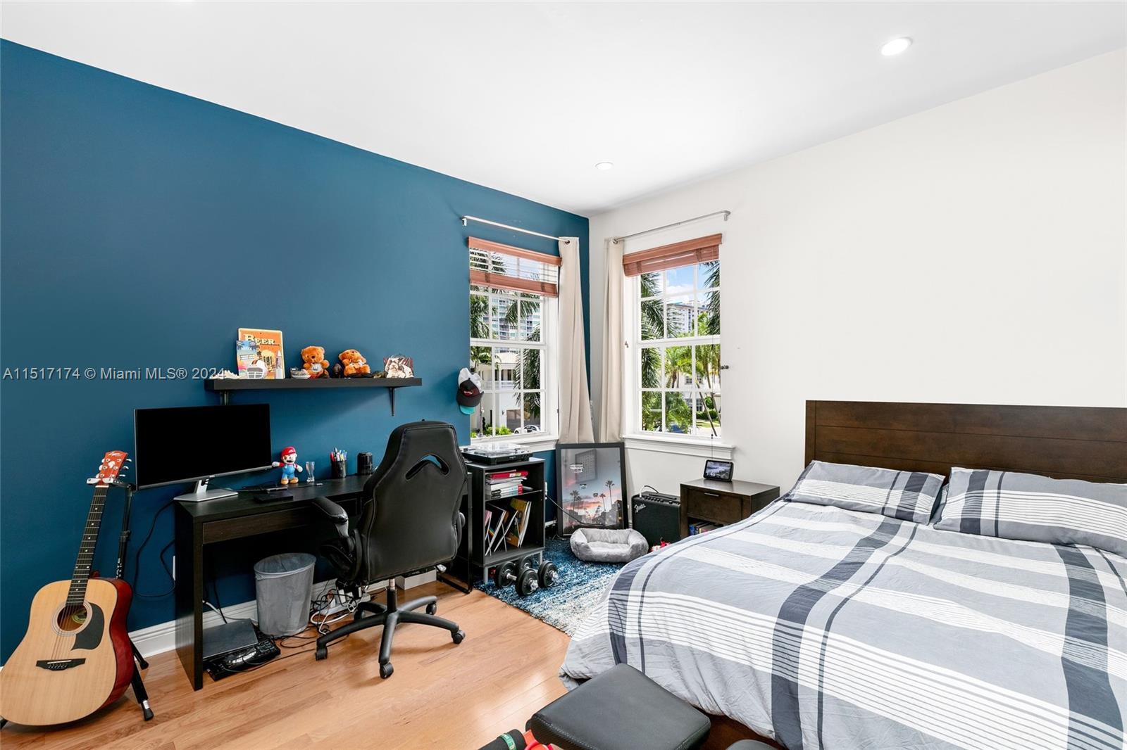 1130 Hatteras Ln, Hollywood, FL, 33019 United States, 6 Bedrooms Bedrooms, ,5 BathroomsBathrooms,Residential,For Sale,Hatteras Ln,A11517174