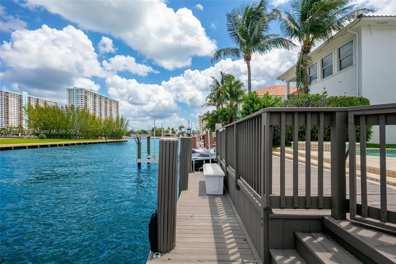 1130 Hatteras Ln, Hollywood, FL, 33019 United States, 6 Bedrooms Bedrooms, ,5 BathroomsBathrooms,Residential,For Sale,Hatteras Ln,A11517174