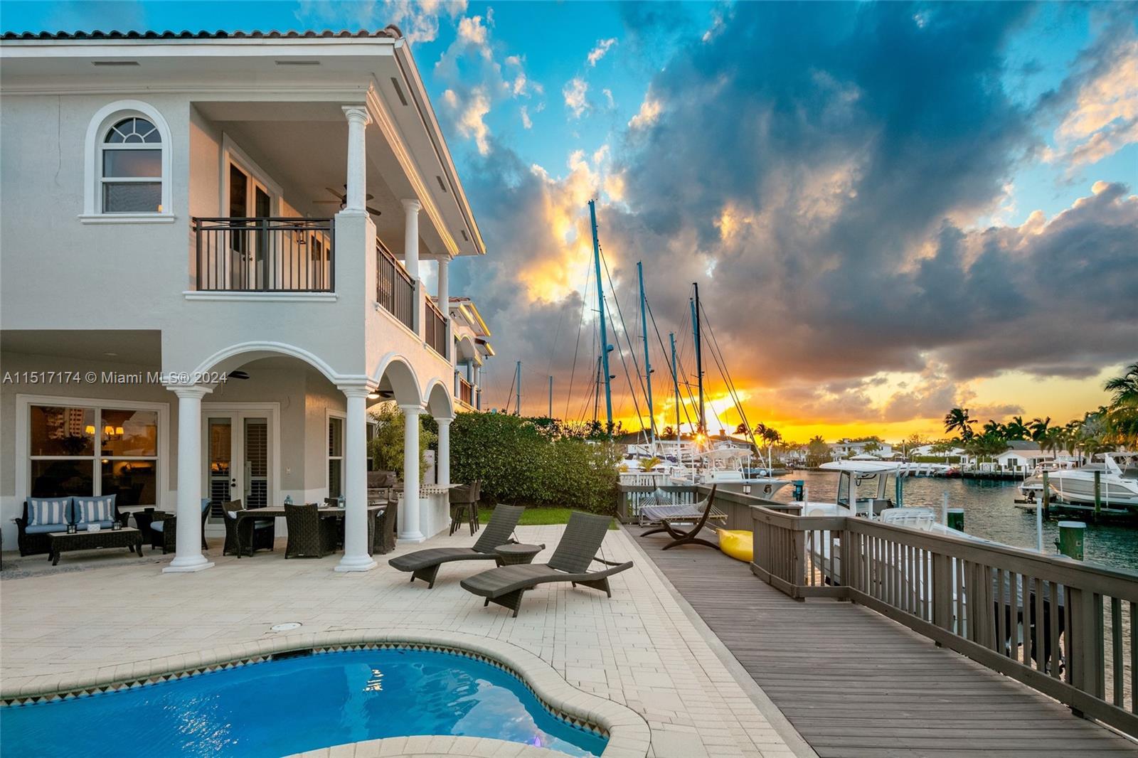 1130 Hatteras Ln, Hollywood, FL, 33019 United States, 6 Bedrooms Bedrooms, ,5 BathroomsBathrooms,Residential,For Sale,Hatteras Ln,A11517174