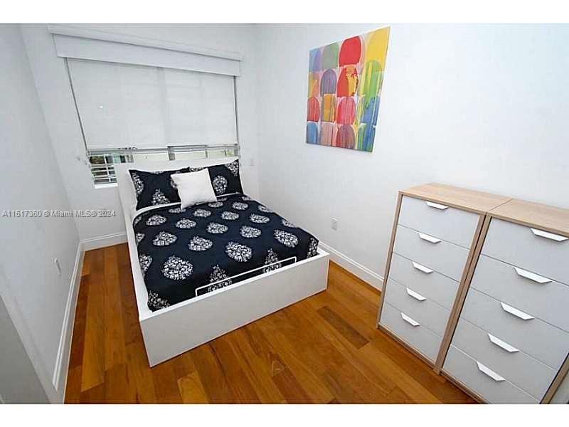 526 15 St 12, Miami Beach, Florida 33139, 1 Bedroom Bedrooms, ,1 BathroomBathrooms,Residentiallease,For Rent,526 15 St 12,A11517360