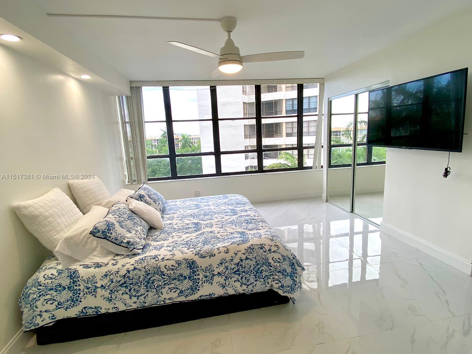 500 Three Islands Blvd 206, Hallandale Beach, Florida 33009, 2 Bedrooms Bedrooms, ,2 BathroomsBathrooms,Residentiallease,For Rent,500 Three Islands Blvd 206,A11517381