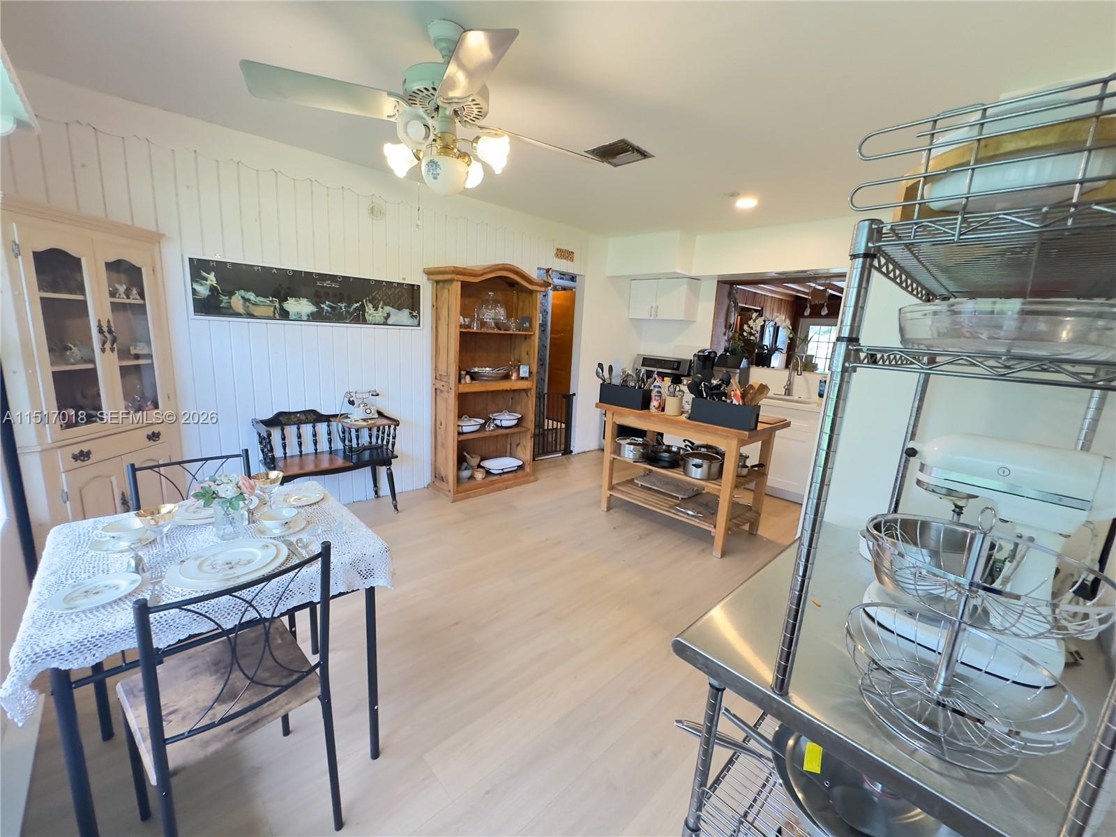 5901 160th Ave, Southwest Ranches, FL, 33331 United States, 7 Bedrooms Bedrooms, ,5 BathroomsBathrooms,Residential,For Sale,160th Ave,A11517018