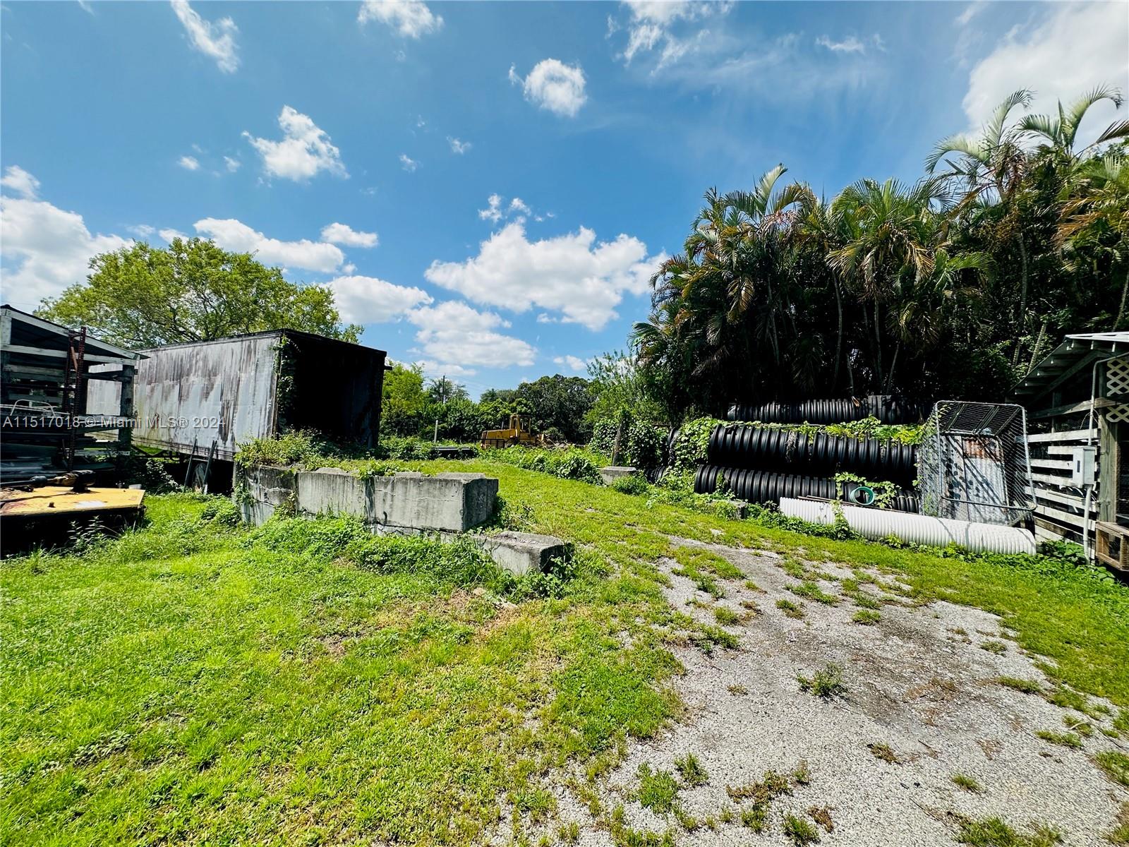 5901 160th Ave, Southwest Ranches, FL, 33331 United States, 7 Bedrooms Bedrooms, ,5 BathroomsBathrooms,Residential,For Sale,160th Ave,A11517018