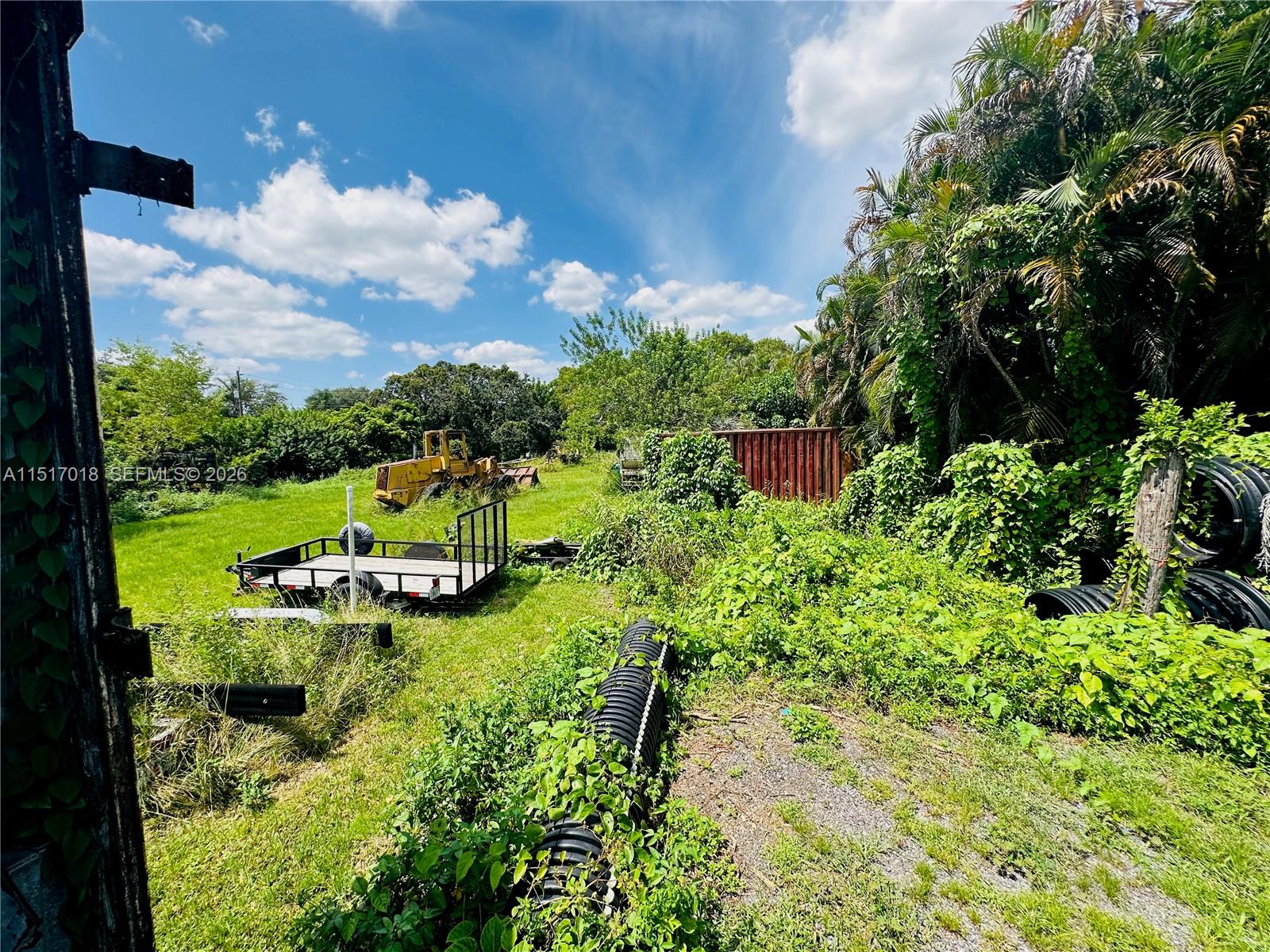 5901 160th Ave, Southwest Ranches, FL, 33331 United States, 7 Bedrooms Bedrooms, ,5 BathroomsBathrooms,Residential,For Sale,160th Ave,A11517018