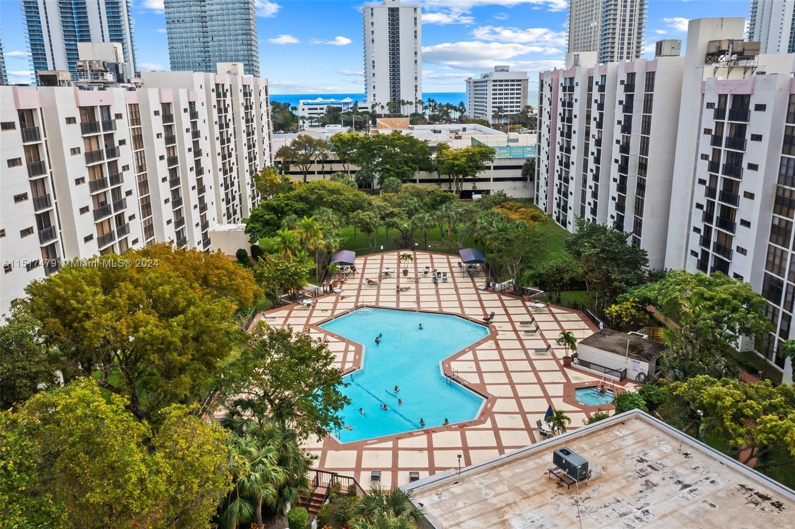 16919 Bay Rd, Sunny Isles Beach, FL, 33160 United States, 1 Bedroom Bedrooms, ,1 BathroomBathrooms,Residential,For Sale,Bay Rd,A11517479