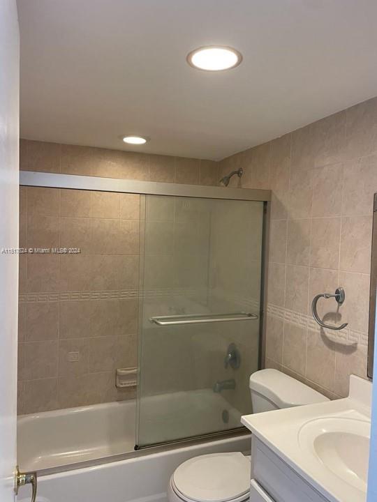 7950 W Mcnab Rd 221, Tamarac, Florida 33321, 2 Bedrooms Bedrooms, ,2 BathroomsBathrooms,Residential,For Sale,7950 W Mcnab Rd 221,A11517524