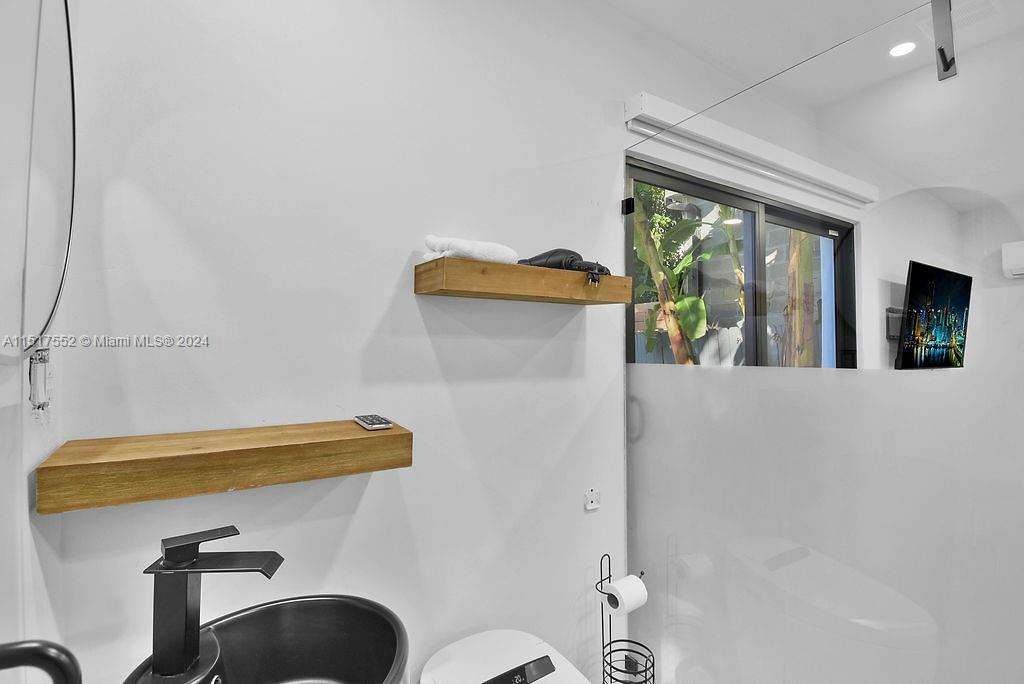 85 NW 47th St, Miami, Florida 33127, 3 Bedrooms Bedrooms, ,3 BathroomsBathrooms,Residentiallease,For Rent,85 NW 47th St,A11517552