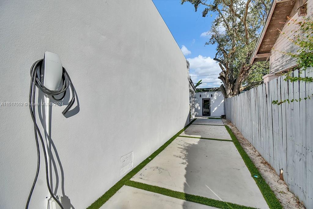 85 NW 47th St, Miami, Florida 33127, 3 Bedrooms Bedrooms, ,3 BathroomsBathrooms,Residentiallease,For Rent,85 NW 47th St,A11517552