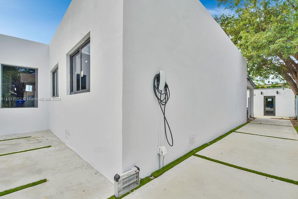 85 NW 47th St, Miami, Florida 33127, 3 Bedrooms Bedrooms, ,3 BathroomsBathrooms,Residentiallease,For Rent,85 NW 47th St,A11517552
