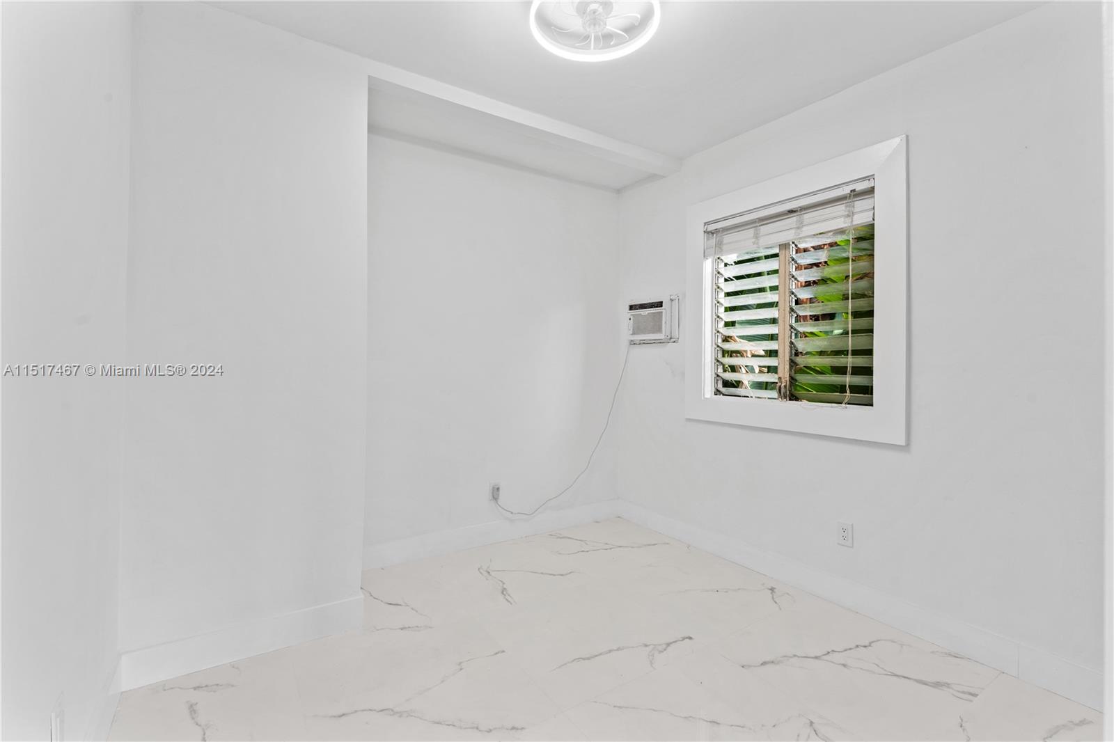 842 Meridian Ave 2D, Miami Beach, Florida 33139, 1 Bedroom Bedrooms, ,1 BathroomBathrooms,Residentiallease,For Rent,842 Meridian Ave 2D,A11517467