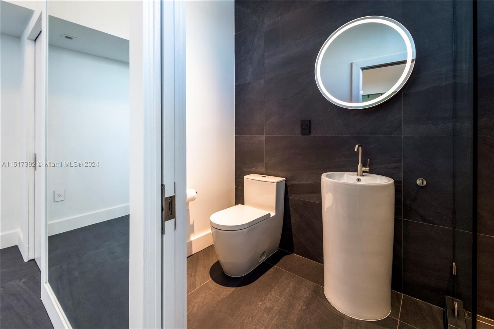 7934 West Dr 1401, North Bay Village, Florida 33141, 2 Bedrooms Bedrooms, ,2 BathroomsBathrooms,Residentiallease,For Rent,7934 West Dr 1401,A11517392