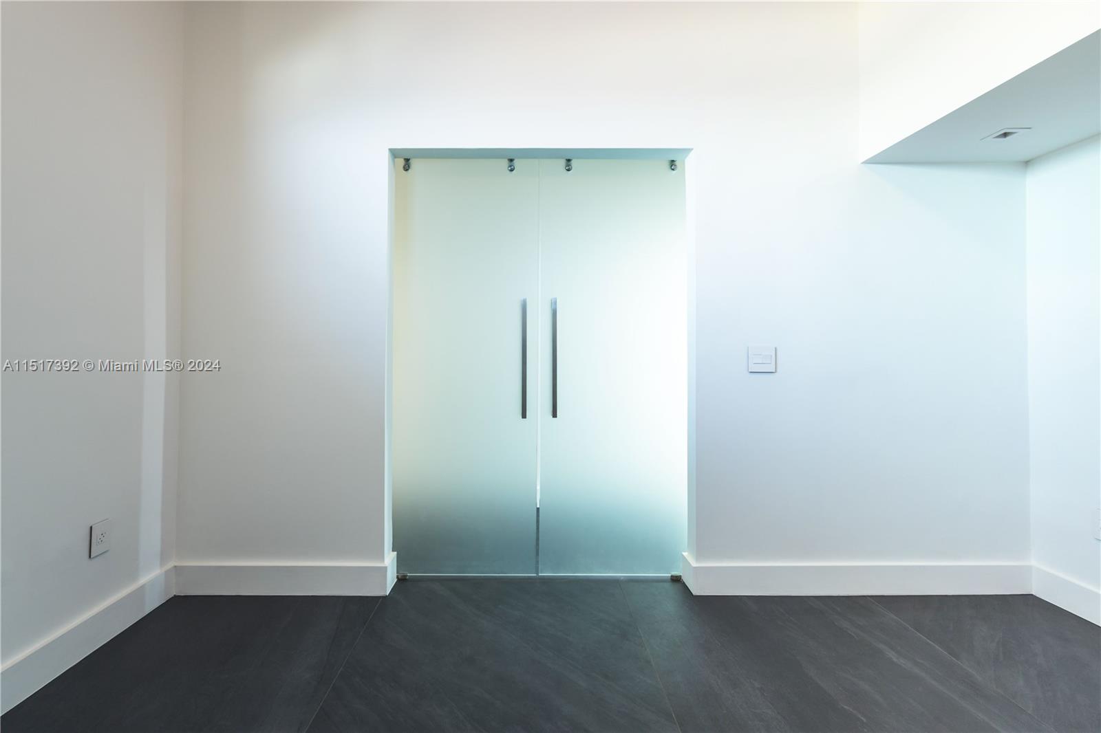 7934 West Dr 1401, North Bay Village, Florida 33141, 2 Bedrooms Bedrooms, ,2 BathroomsBathrooms,Residentiallease,For Rent,7934 West Dr 1401,A11517392