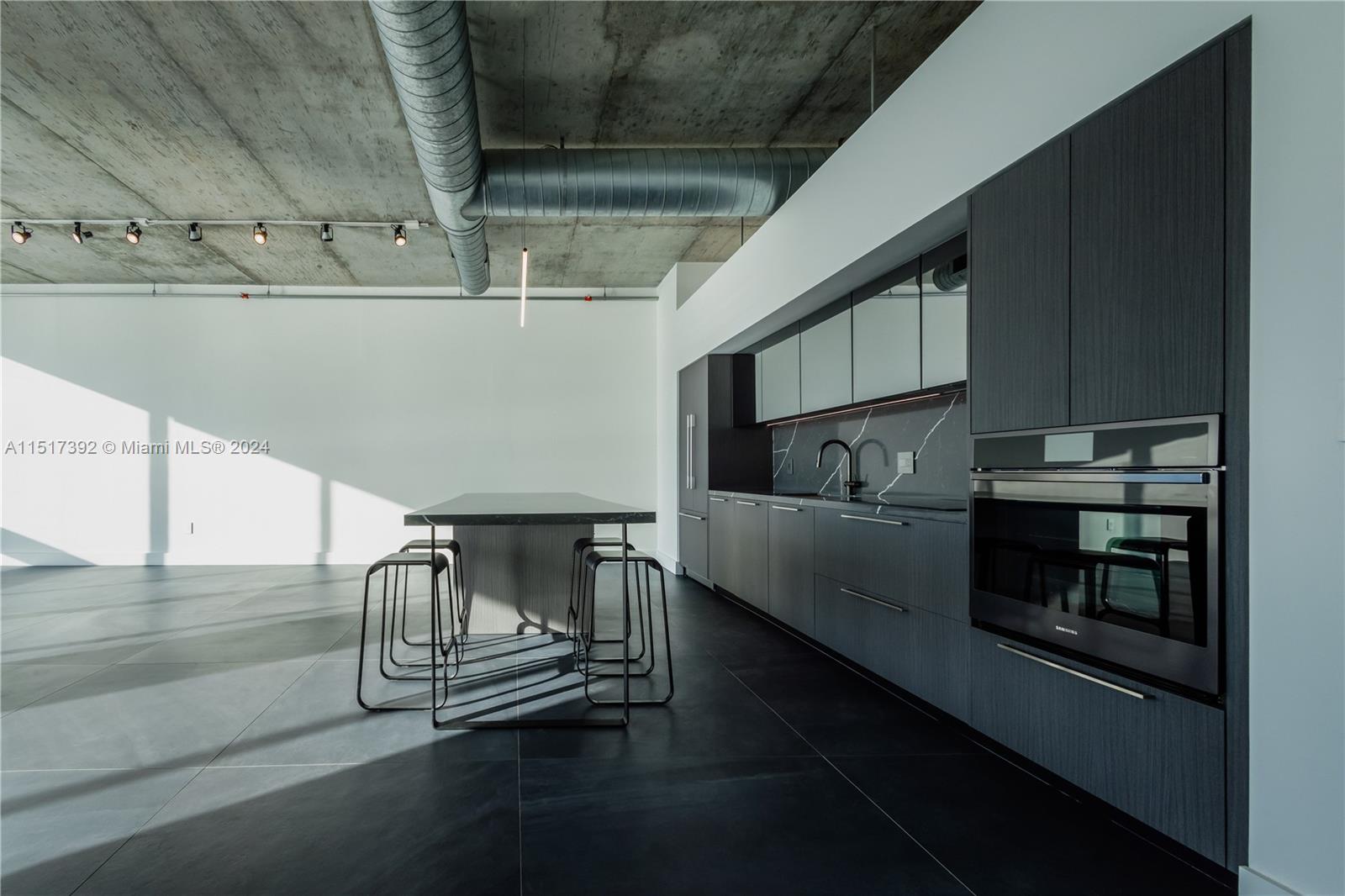 7934 West Dr 1401, North Bay Village, Florida 33141, 2 Bedrooms Bedrooms, ,2 BathroomsBathrooms,Residentiallease,For Rent,7934 West Dr 1401,A11517392