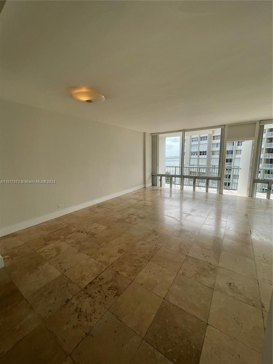 1408 Brickell Bay Dr 906, Miami, Florida 33131, 1 Bedroom Bedrooms, ,1 BathroomBathrooms,Residentiallease,For Rent,1408 Brickell Bay Dr 906,A11517572