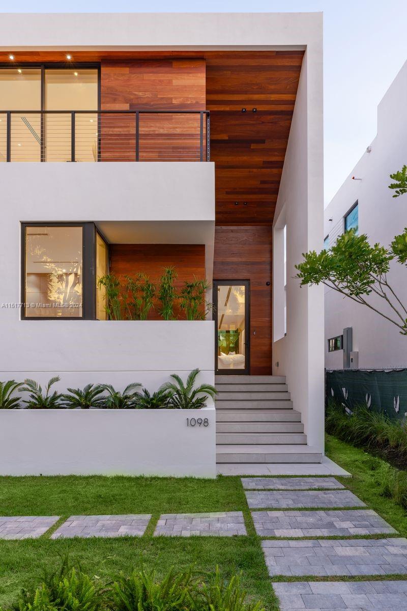 1098 Venetian Dr, Miami, FL, 33139 United States, 5 Bedrooms Bedrooms, ,5 BathroomsBathrooms,Residential,For Sale,Venetian Dr,A11517713