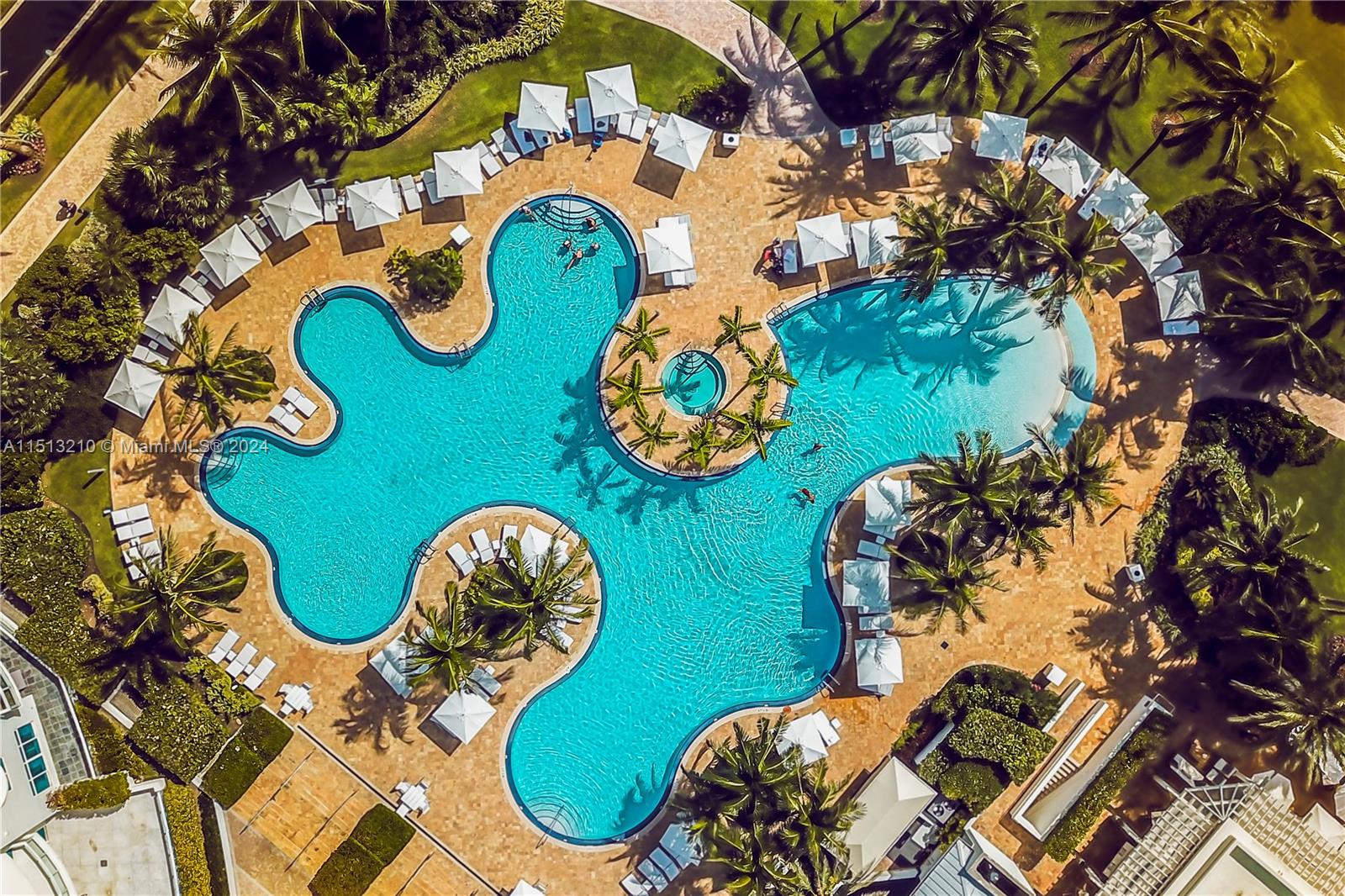 50 Pointe Dr, Miami Beach, FL, 33139 United States, 3 Bedrooms Bedrooms, ,4 BathroomsBathrooms,Residential,For Sale,Pointe Dr,A11513210