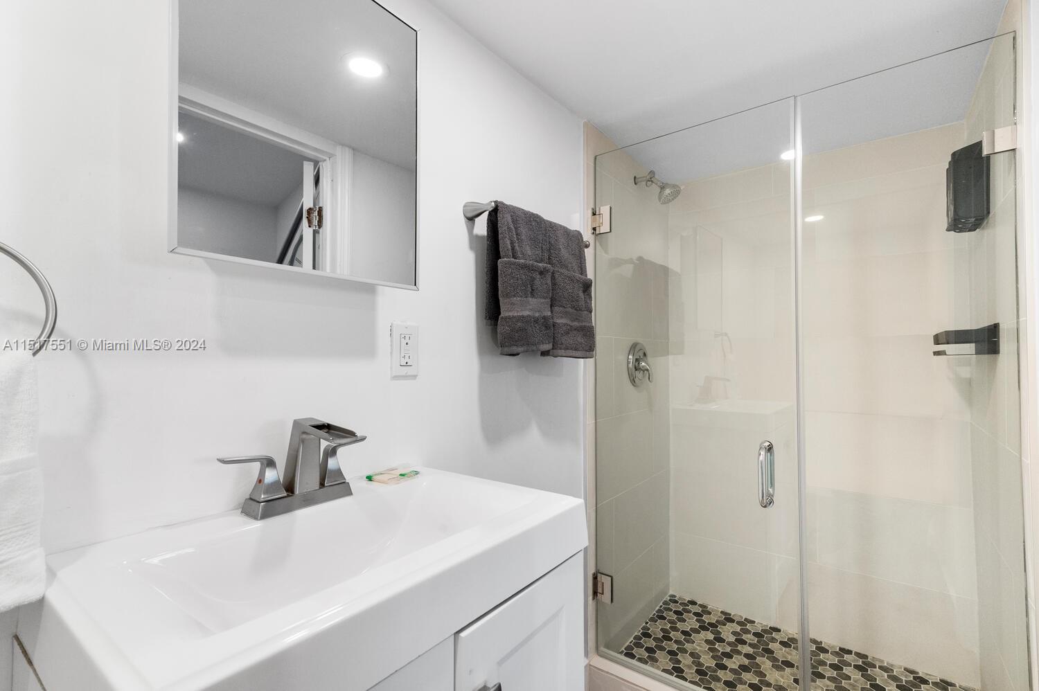 870 NE 82nd St, Miami, Florida 33138, 5 Bedrooms Bedrooms, ,5 BathroomsBathrooms,Residentiallease,For Rent,870 NE 82nd St,A11517551