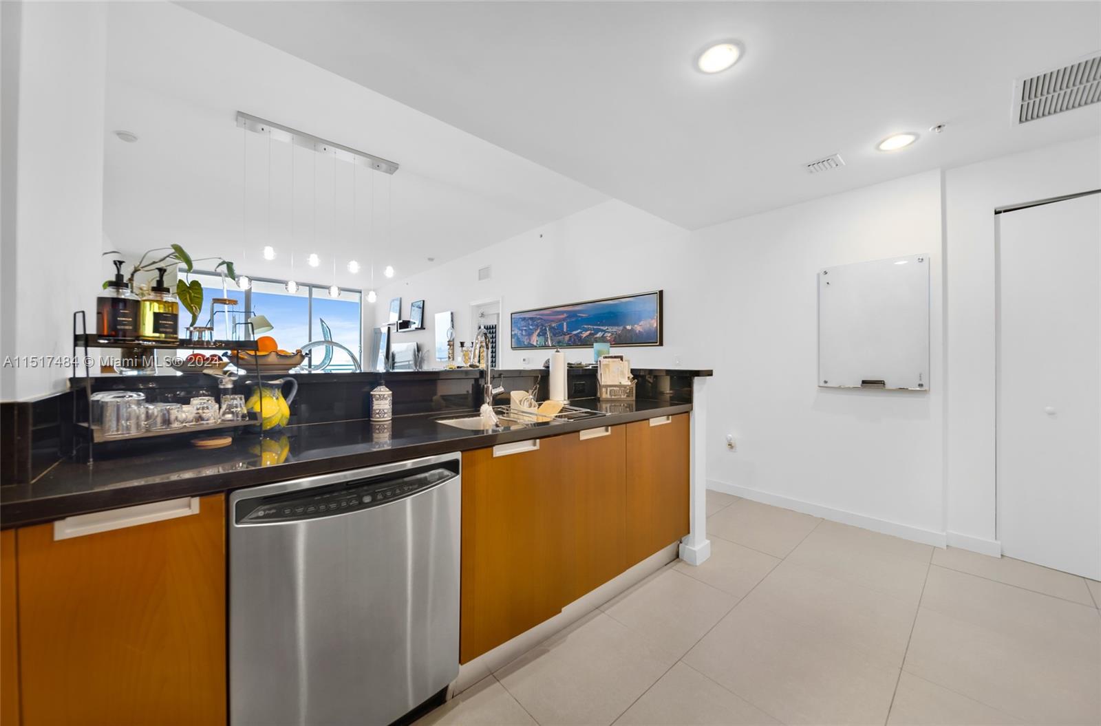 7901 Hispanola Ave 805, North Bay Village, Florida 33141, 2 Bedrooms Bedrooms, ,2 BathroomsBathrooms,Residentiallease,For Rent,7901 Hispanola Ave 805,A11517484