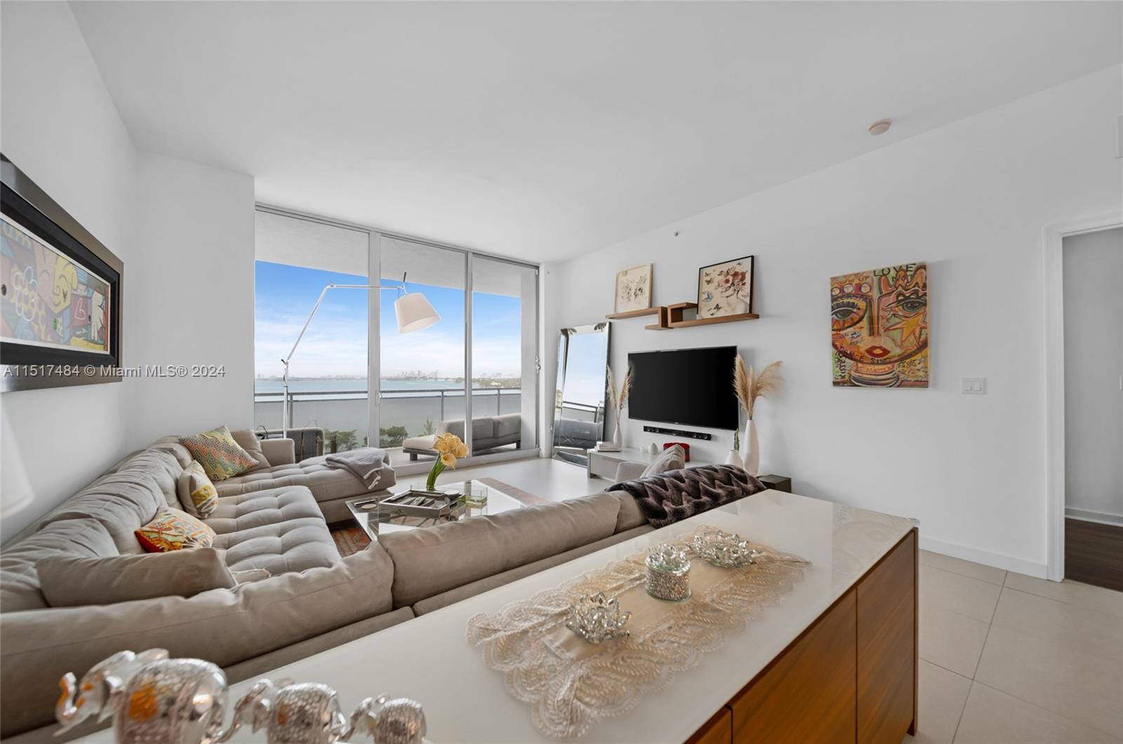 7901 Hispanola Ave 805, North Bay Village, Florida 33141, 2 Bedrooms Bedrooms, ,2 BathroomsBathrooms,Residentiallease,For Rent,7901 Hispanola Ave 805,A11517484