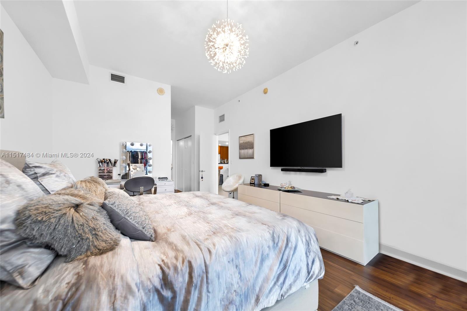 7901 Hispanola Ave 805, North Bay Village, Florida 33141, 2 Bedrooms Bedrooms, ,2 BathroomsBathrooms,Residentiallease,For Rent,7901 Hispanola Ave 805,A11517484