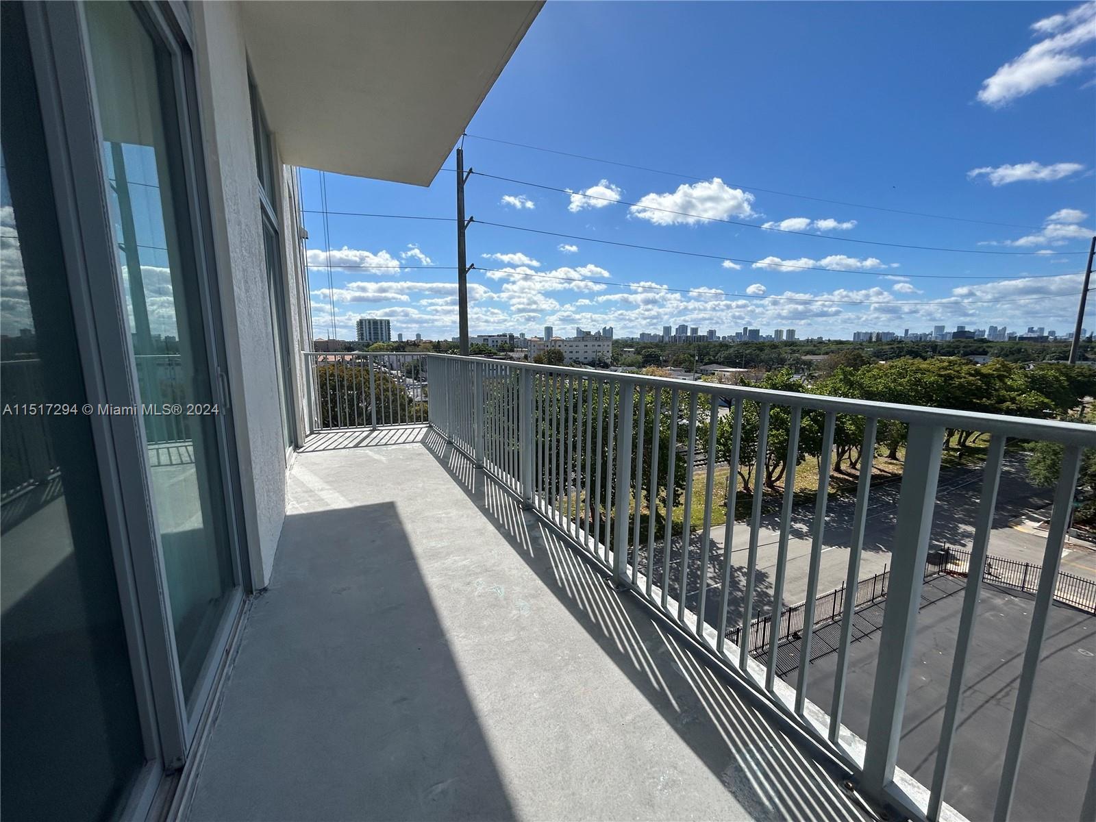 2100 Van Buren St 506, Hollywood, Florida 33020, 2 Bedrooms Bedrooms, ,2 BathroomsBathrooms,Residentiallease,For Rent,2100 Van Buren St 506,A11517294