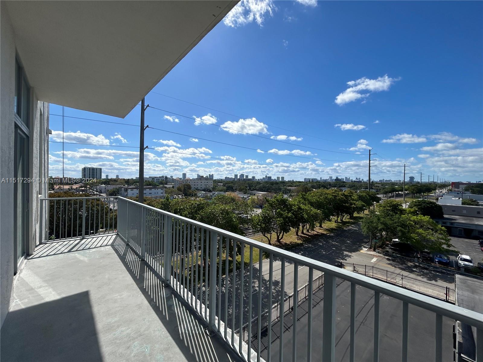 2100 Van Buren St 506, Hollywood, Florida 33020, 2 Bedrooms Bedrooms, ,2 BathroomsBathrooms,Residentiallease,For Rent,2100 Van Buren St 506,A11517294