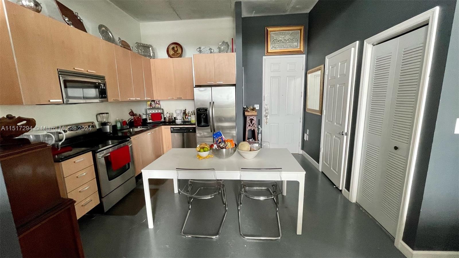 2100 Van Buren St 506, Hollywood, Florida 33020, 2 Bedrooms Bedrooms, ,2 BathroomsBathrooms,Residentiallease,For Rent,2100 Van Buren St 506,A11517294