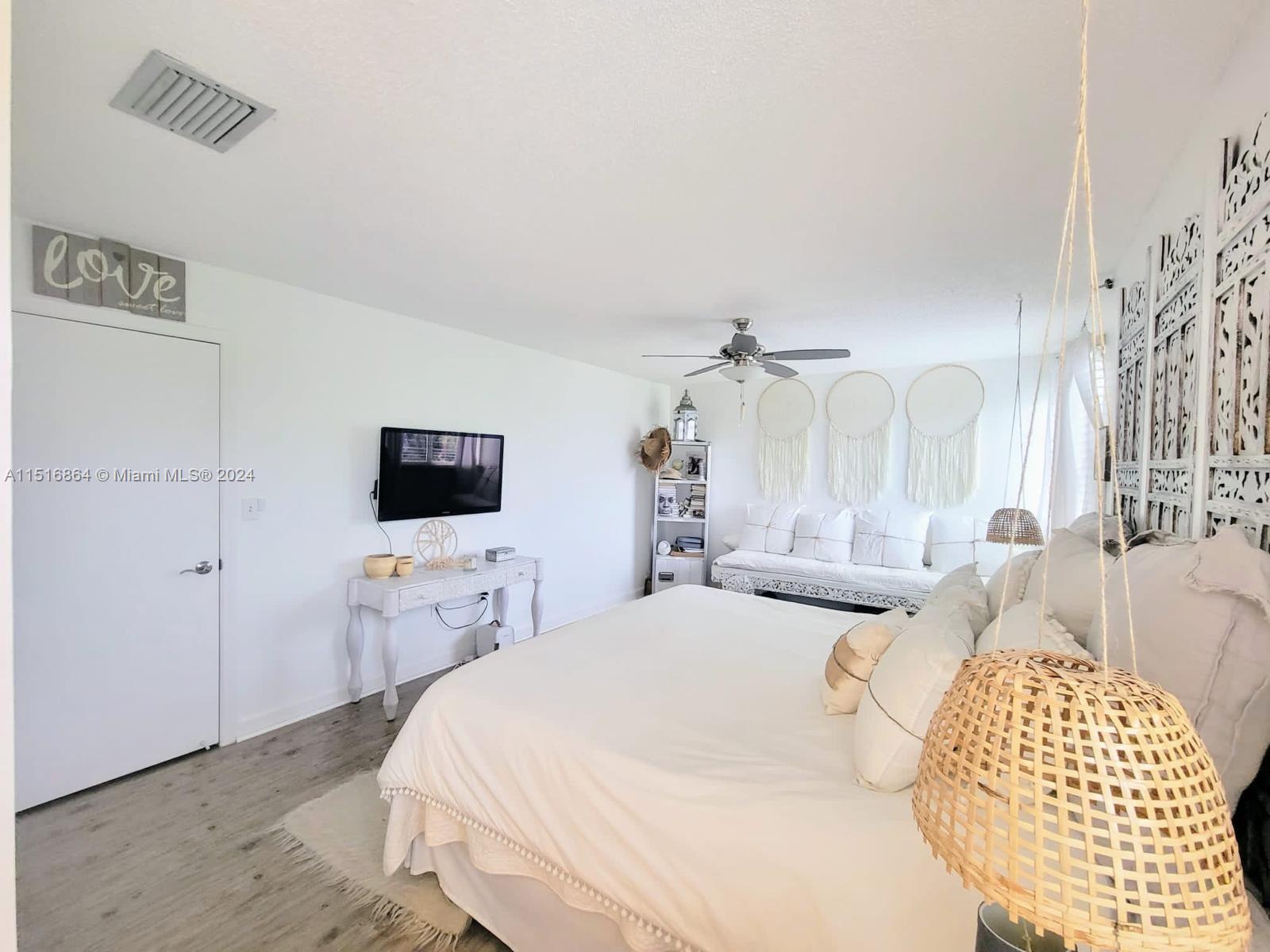 17974 SW 137th Pl, Miami, Florida 33177, 3 Bedrooms Bedrooms, ,2 BathroomsBathrooms,Residential,For Sale,17974 SW 137th Pl,A11516864
