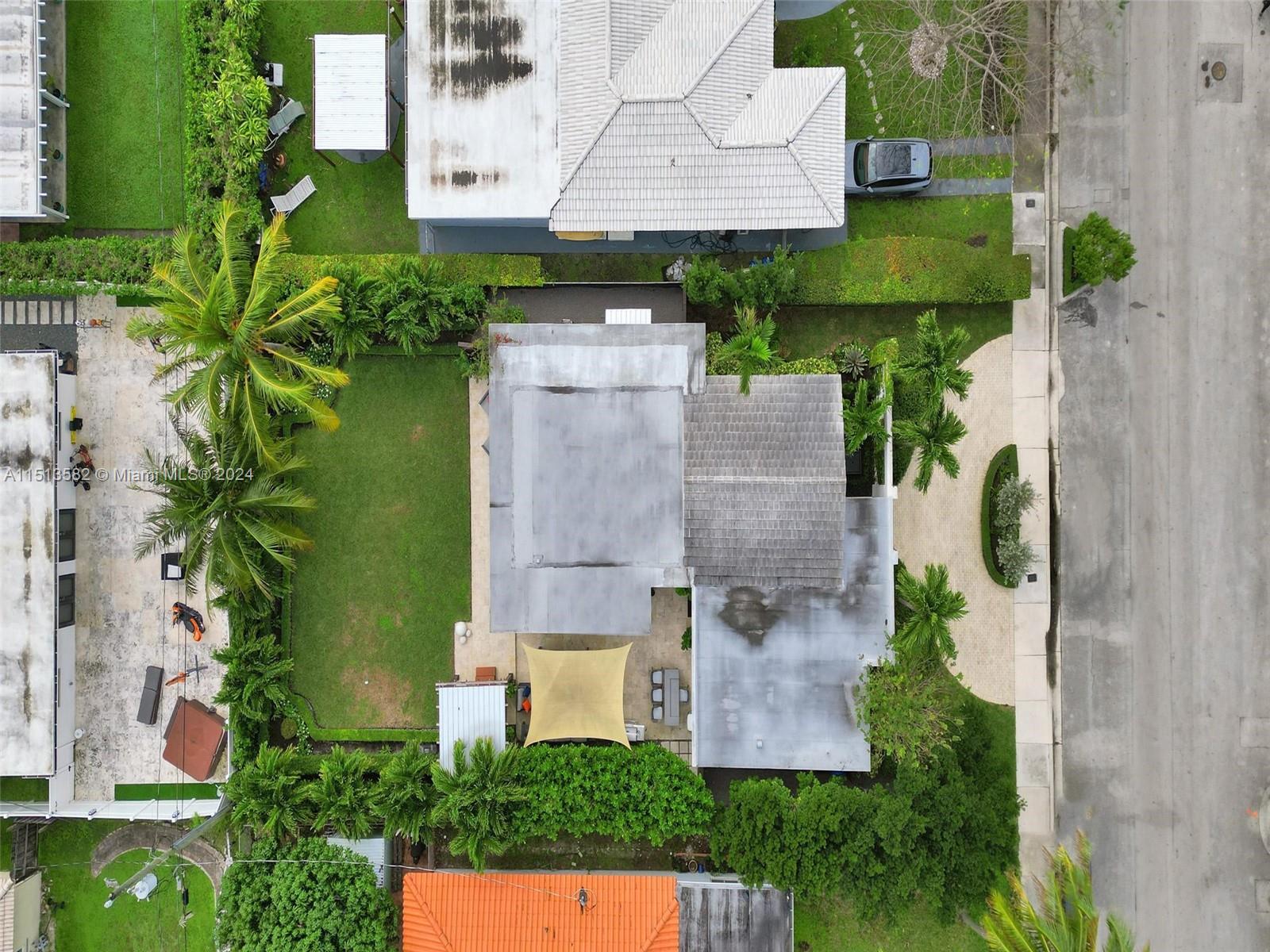 7525 Hispanola Ave, North Bay Village, Florida 33141, 3 Bedrooms Bedrooms, ,2 BathroomsBathrooms,Residentiallease,For Rent,7525 Hispanola Ave,A11513582