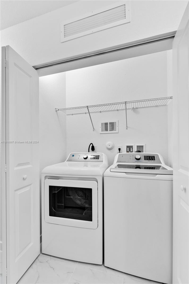 15540 SW 136th St 110, Miami, Florida 33196, 3 Bedrooms Bedrooms, ,2 BathroomsBathrooms,Residential,For Sale,15540 SW 136th St 110,A11516987