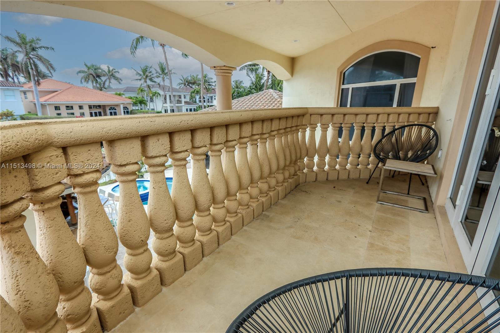 922 Washington St, Hollywood, Florida 33019, 5 Bedrooms Bedrooms, ,4 BathroomsBathrooms,Residentiallease,For Rent,922 Washington St,A11513498