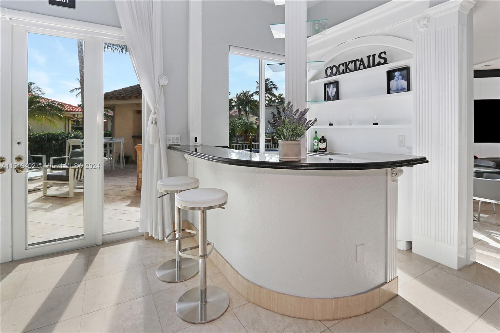 922 Washington St, Hollywood, FL, 33019 United States, 5 Bedrooms Bedrooms, ,4 BathroomsBathrooms,Residential,For Sale,Washington St,A11513402