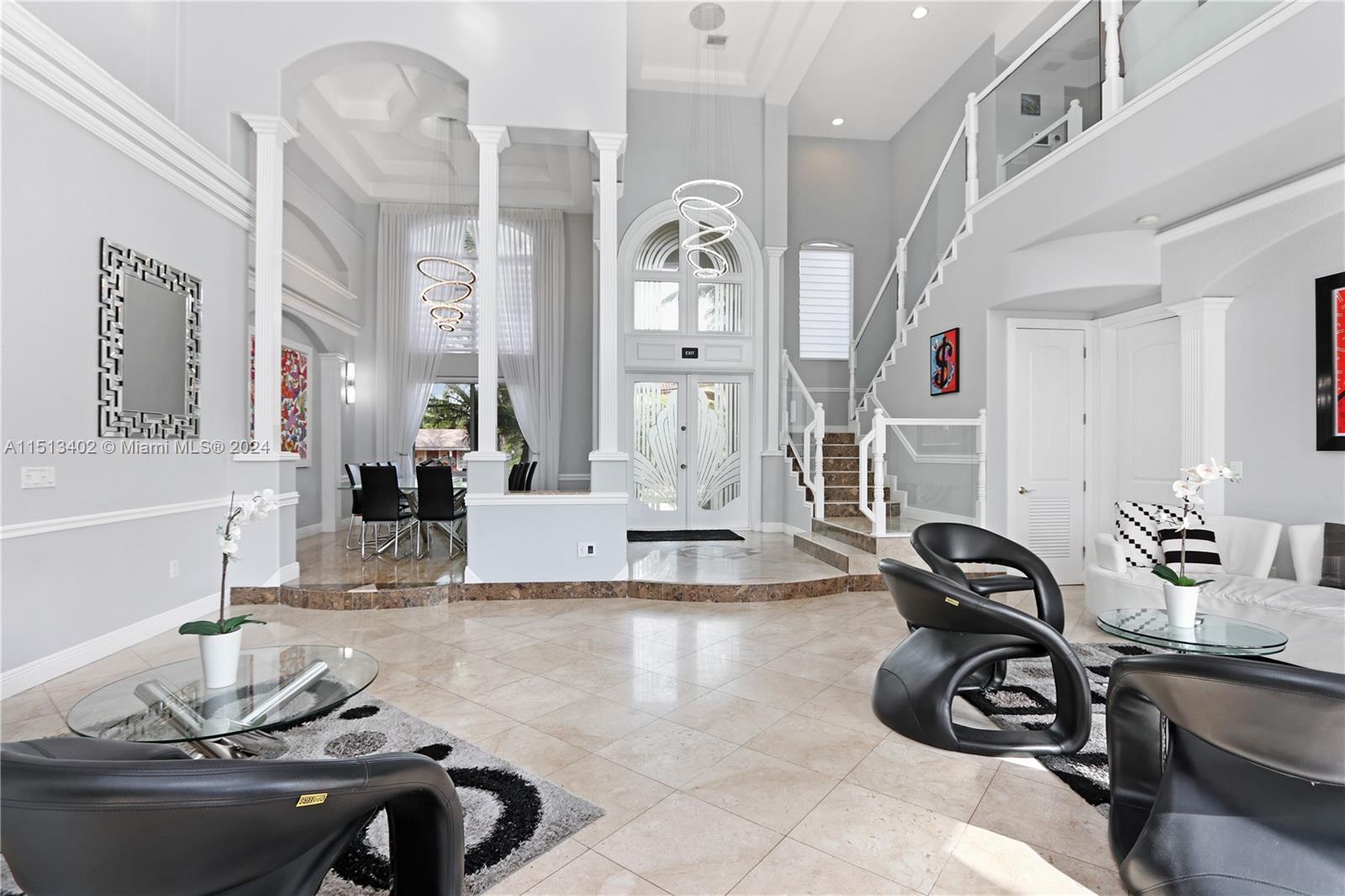 922 Washington St, Hollywood, FL, 33019 United States, 5 Bedrooms Bedrooms, ,4 BathroomsBathrooms,Residential,For Sale,Washington St,A11513402