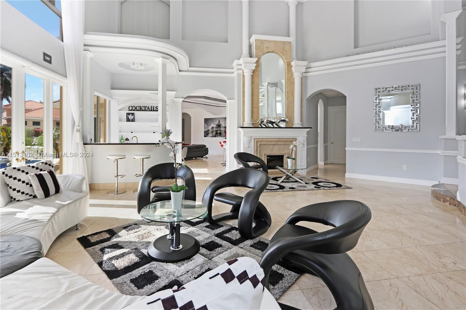 922 Washington St, Hollywood, FL, 33019 United States, 5 Bedrooms Bedrooms, ,4 BathroomsBathrooms,Residential,For Sale,Washington St,A11513402