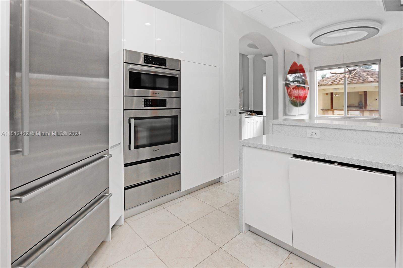 922 Washington St, Hollywood, FL, 33019 United States, 5 Bedrooms Bedrooms, ,4 BathroomsBathrooms,Residential,For Sale,Washington St,A11513402