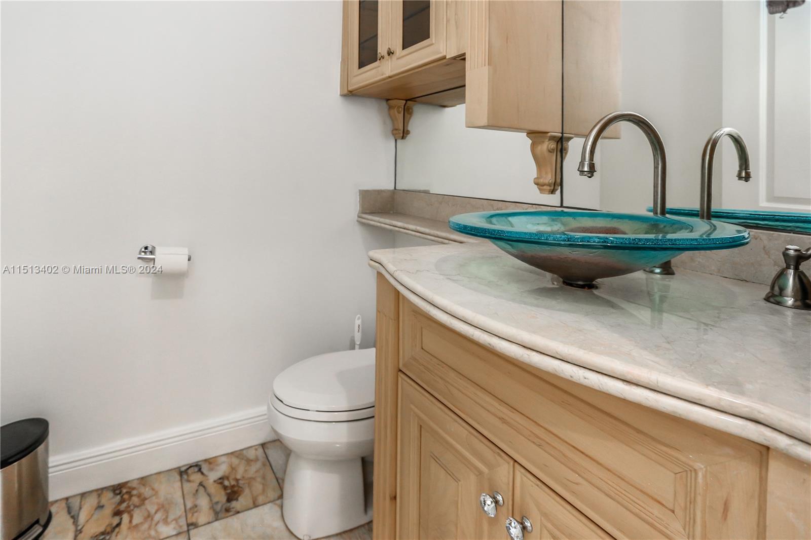 922 Washington St, Hollywood, FL, 33019 United States, 5 Bedrooms Bedrooms, ,4 BathroomsBathrooms,Residential,For Sale,Washington St,A11513402