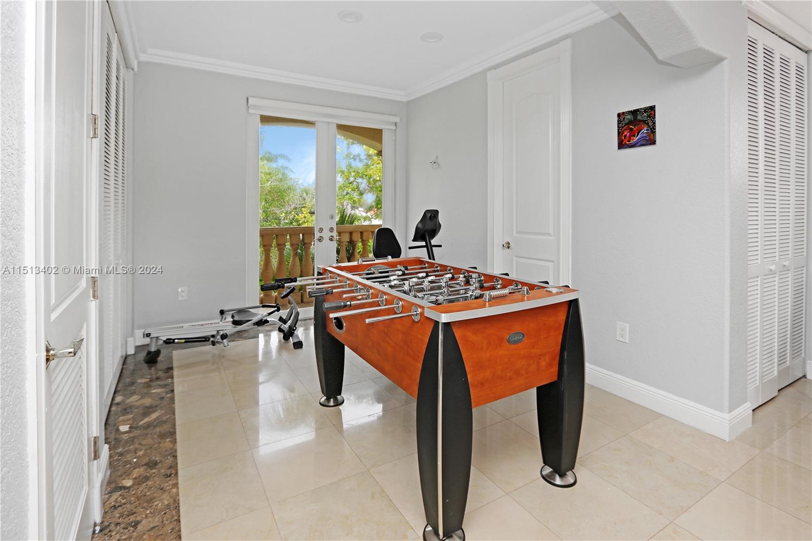 922 Washington St, Hollywood, FL, 33019 United States, 5 Bedrooms Bedrooms, ,4 BathroomsBathrooms,Residential,For Sale,Washington St,A11513402