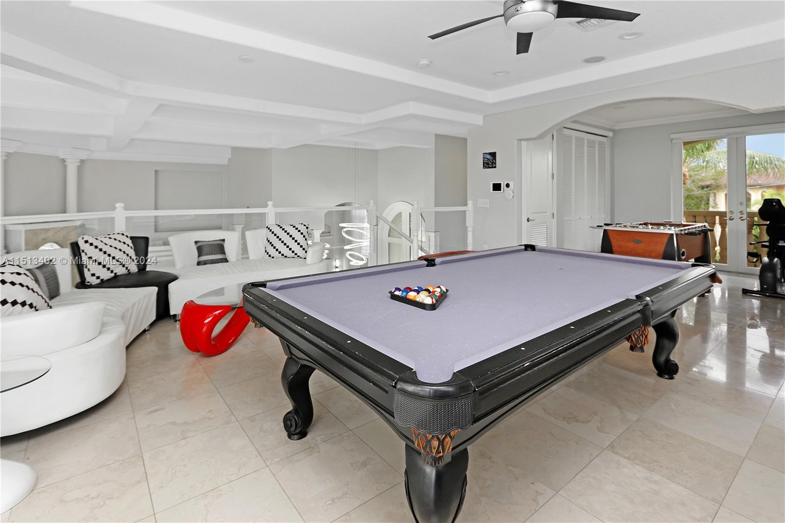 922 Washington St, Hollywood, Florida 33019, 5 Bedrooms Bedrooms, ,4 BathroomsBathrooms,Residential,For Sale,922 Washington St,A11513402